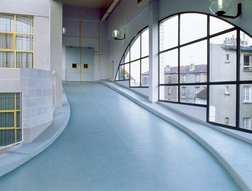 New research reveals lack of floor compliance in wet leisure environments